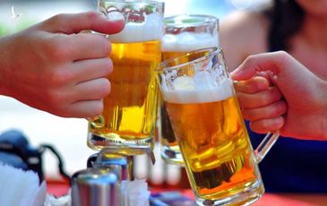 Từ 15/10, bán bia cho người dưới 18 tuổi sẽ bị phạt