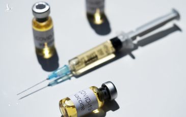 Điều tồi tệ nào xảy đến nếu vaccine phòng Covid-19 của Nga “vô dụng”?