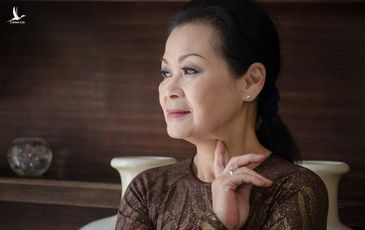 Danh ca Khánh ly: Đừng đánh mất nụ cười