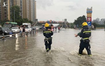 Mưa lũ khủng khiếp, Trung Quốc sơ tán hàng vạn dân