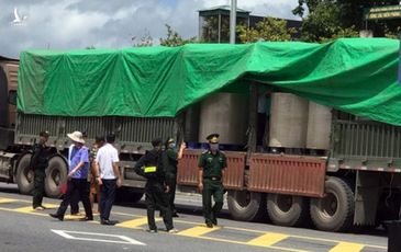 Quảng Ninh: Bắt giữ 2 container chở ‘chất lạ’ từ Việt Nam sang Trung Quốc