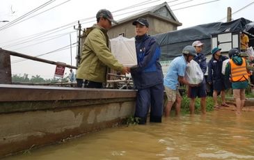 Lãnh đạo Quảng Trị lên tiếng về công văn cứu trợ của huyện gây bức xúc..!