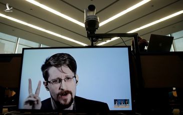 Cựu nhân viên CIA ‘phản quốc’ Edward Snowden được Nga trao quyền thường trú nhân