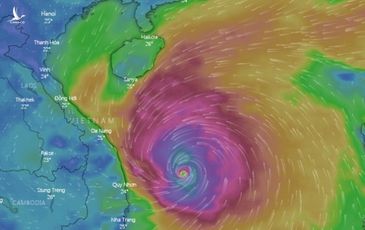 6h sáng nay 28-10, bão số 9 cách Quảng Ngãi 140km, vẫn giật cấp 16