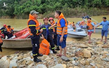 Những công nhân sống sót ở Rào Trăng 3 được cứu như thế nào?