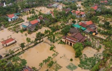 Việt Nam đang chịu ‘tác động thời tiết tồi tệ nhất thế giới’