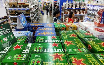 Bộ Công thương: ‘Không cho bán bia hãng khác, Heineken có dấu hiệu vi phạm Luật cạnh tranh’