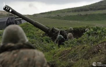 Azerbaijan và Armenia tiếp tục giao tranh ác liệt