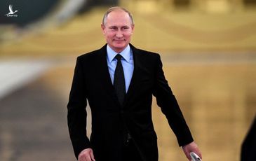 Tổng thống Putin: “Hãy cho tôi 20 năm và tôi sẽ cho bạn một nước Nga mạnh mẽ!”