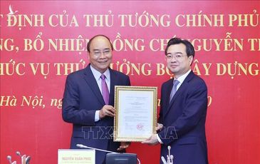 Thủ tướng Chính phủ trao quyết định bổ nhiệm Thứ trưởng Bộ Xây dựng