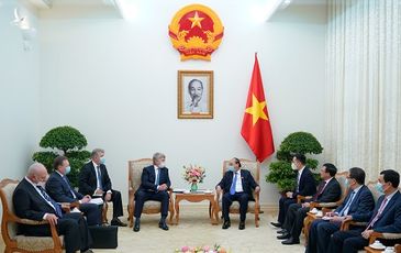 Thủ tướng Nguyễn Xuân Phúc tiếp Đại sứ Liên bang Nga tại Việt Nam