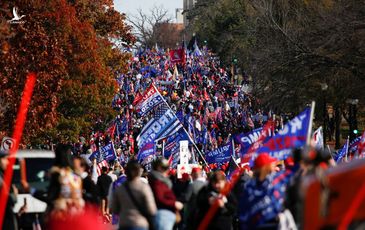 Hàng trăm nghìn người ủng hộ Tổng thống Donald Trump xuống đường ở Washington