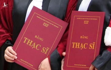 Trường Ðại học Ðông Ðô cấp bằng giả: Có thể truy cứu hình sự người mua bằng