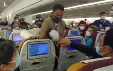 Chuyến bay của Vietnam Airlines dừng cất cánh khẩn cấp vì hành khách đốt khăn để ‘xả xui’