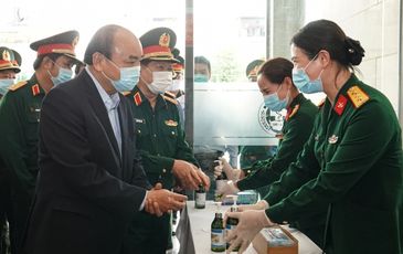Gánh hai chữ “ổn định” không hề nhẹ