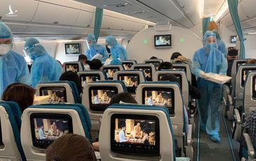 Đại diện Vietnam Airlines: Chờ nam tiếp viên khỏi bệnh COVID-19 sẽ đưa ra hướng kỷ luật nghiêm