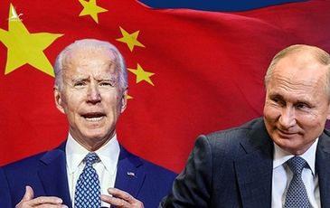 Ông Biden đủ tài ‘ép Nga, tránh tặng Nga cho Trung Quốc’?