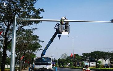 Lắp camera để trị ‘hung thần’ và xử lý người vi phạm giao thông