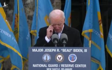 Ông Biden bật khóc khi tạm biệt quê hương
