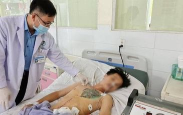 Cứu sống người đàn ông nuốt gần 1kg dị vật kim loại vào bụng
