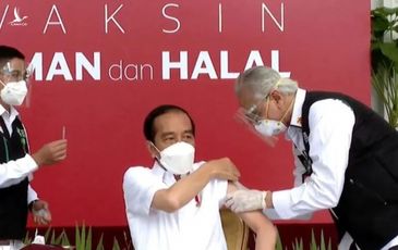 Tổng thống Indonesia tiêm vaccine Covid-19 của Trung Quốc