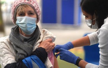 Phát hiện biến thể mới nhất của SARS-CoV-2 có khả năng vô hiệu vaccine