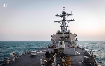 Tàu chiến Mỹ phát thông điệp “sốc” từ Biển Đông