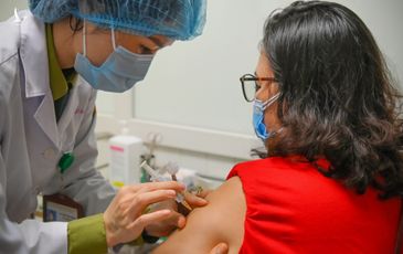 Tiêm thử nghiệm vaccine ngừa Covid-19 của Việt Nam tại Hà Nội