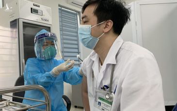 Bộ Y tế cảnh báo tình trạng giả mạo khi mua bán vaccine Covid-19