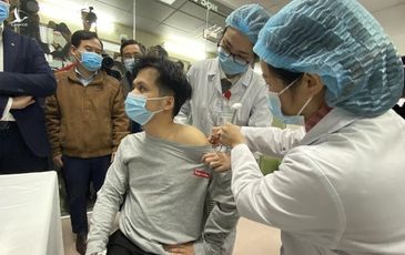 Kế sách chống dịch COVID-19 lâu dài từ vaccine ‘made in Vietnam’