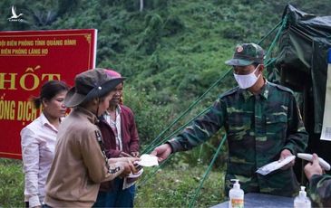 Những người lính biên phòng nơi tuyến đầu chống dịch