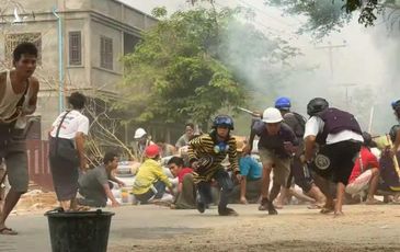 Myanmar: Số người thiệt mạng tăng, bác sĩ xuống đường biểu tình