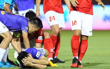 Ánh mắt “bất ngờ” của Lee Nguyễn sau pha gãy chân của Đỗ Hùng Dũng