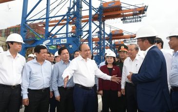 Thủ tướng Nguyễn Xuân Phúc kiểm tra “cửa ngõ giao thương phía Nam”