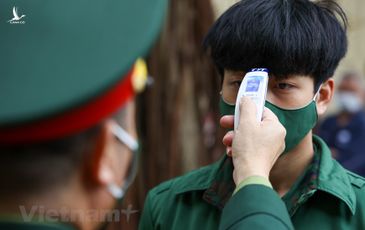 Đang làm thủ tục nhập ngũ, nam thanh niên Vĩnh Long bất ngờ bị đưa đi cách ly tập trung