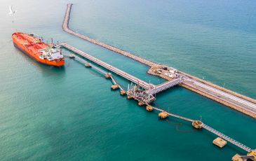 Nikkei: Quốc gia nào tại ASEAN được Nhật Bản chia sẻ dầu mỏ đầu tiên?