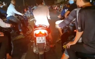 ‘Quái xế’ Tiền Giang lại chặn phương tiện trên QL1 để đua xe trái phép