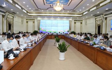 Thủ tướng làm việc với TP.HCM: ‘Không bàn nữa. Cái gì chưa được thì đề xuất giải pháp’