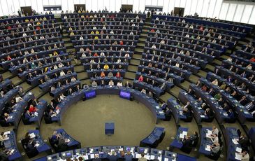 Nghị viện châu Âu bác bỏ việc thảo luận xem xét Hiệp định đầu tư EU – Trung Quốc, Bắc Kinh tức giận