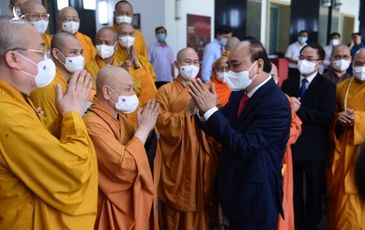 Chủ tịch nước Nguyễn Xuân Phúc: Phát huy các nguồn lực tôn giáo cho sự phát triển Việt Nam