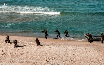 Hamas tung biệt kích tấn công Israel từ đường biển: Tên lửa, không quân IDF tê liệt?