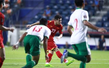 Tuyển Việt Nam nhấn chìm Indonesia 4-0