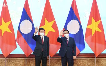 Việt Nam, Lào nhất trí thúc đẩy triển khai sớm các dự án kết nối giao thông chiến lược