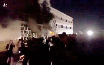 Cháy tại bệnh viện điều trị COVID-19 ở Iraq: ít nhất 102 người thương vong