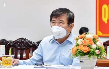Chủ tịch Nguyễn Thành Phong: ‘Số ca nhiễm Covid-19 phát hiện trong bệnh viện giảm’