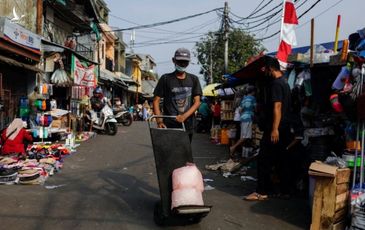 Số ca mắc Covid-19 tử vong tăng cao kỷ lục, Indonesia chuẩn bị thêm ICU