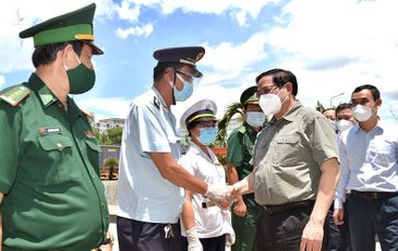 Thủ tướng yêu cầu tập trung hỗ trợ phòng, chống dịch tại các tỉnh, thành phố thực hiện giãn cách xã hội