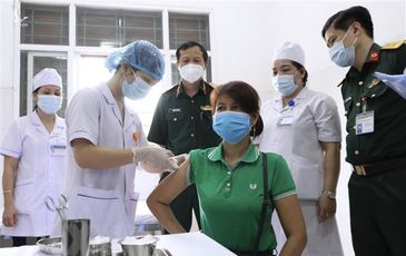 Tiêm thử nghiệm vaccine Nano Covax mũi 2 giai đoạn ba cho 12.000 người