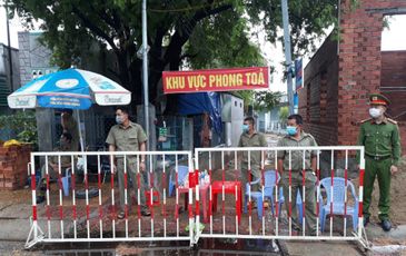 Chủ tịch TP.Phan Rang – Tháp Chàm xin lỗi người dân bị phường thu phí ra đường