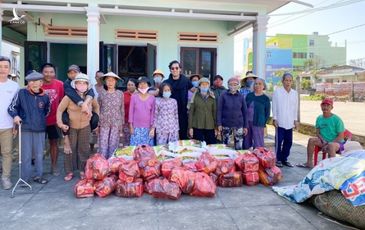 Cặp đôi Thụy Điển coi “Việt Nam là nhà”, tích cực làm từ thiện mùa dịch